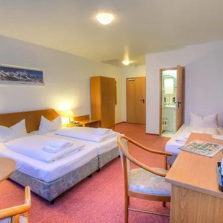 Mini Himalaya Frankfurt Messe Hotel