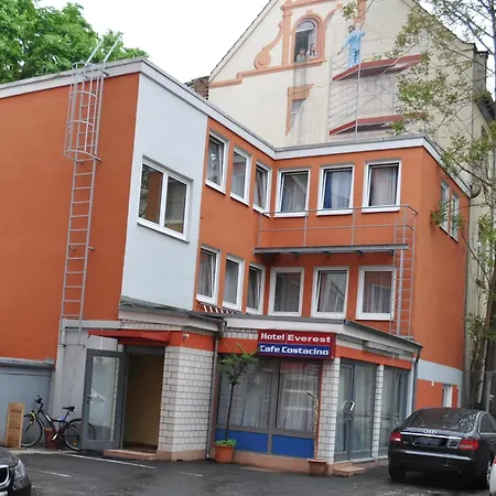 Mini Himalaya Frankfurt Messe Hotel