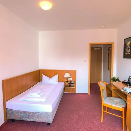 Himalaya Frankfurt Messe 3*