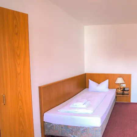 Hotell Himalaya Frankfurt Messe 3*