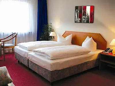 Himalaya Frankfurt Messe 3*